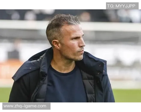 范佩西与梅西的巅峰对决谁能在足球历史上留下更深刻的印记